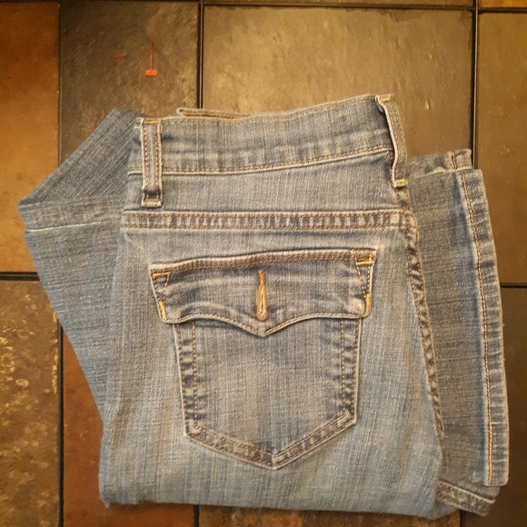 Womens Levi's Perfectly Slimming Bootcut 512 Jeans - Picture 1 of 5